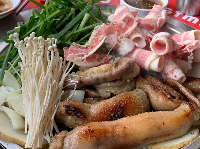 신촌 곱창 맛집 부추곱창 | 트립닷컴 서울 트래블로그