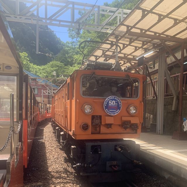 【富山県】黒部峡谷トロッコ鉄道