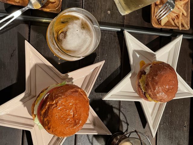 六本木アルデバランで絶品アボカドチーズバーガーをゲット🧡✨