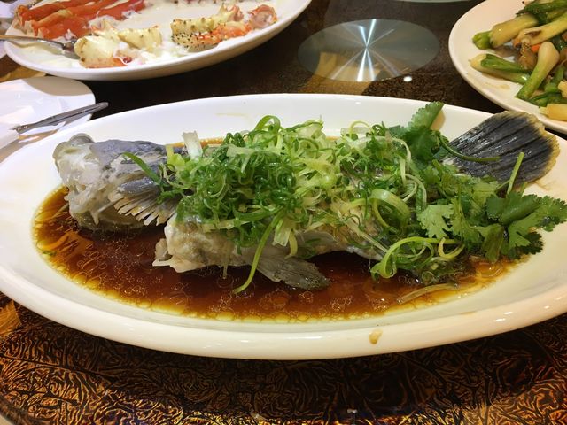 ร้านอาหารทะเล Michelin guide ในหมู่บ้านประมง 