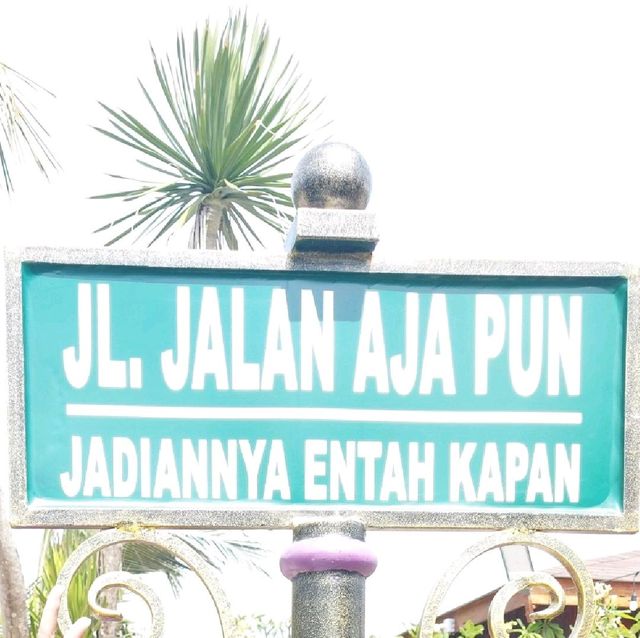 Bambu Ungu Resto, Funny Quotes here & there