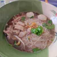 ก๋วยเตี๋ยวเรือหัวสะพาน