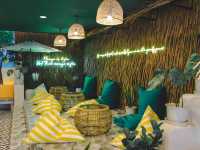 ร้าน Yellow yours cafe’