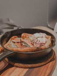 "西貢日系咖啡店，必食Dutch Baby Pancake"