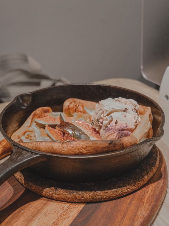 "西貢日系咖啡店，必食Dutch Baby Pancake"