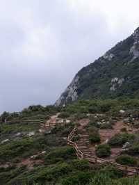 懸崖步道之巨型海蝕洞