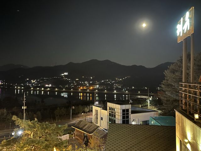 북한강의 야경을 보고싶다면? 카페"래유"
