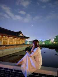 전주 덕진공원, 연꽃속의 한옥도서관 “연화정도서관”