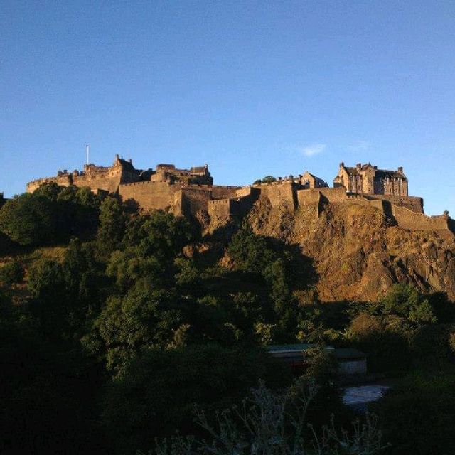 Edinburgh Castle And The City