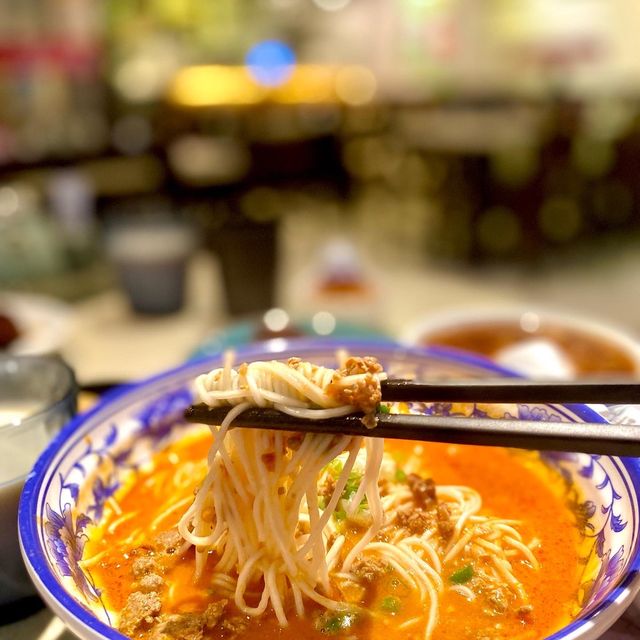 [上海弄堂菜肉餛飩］- 味濃上海菜😀