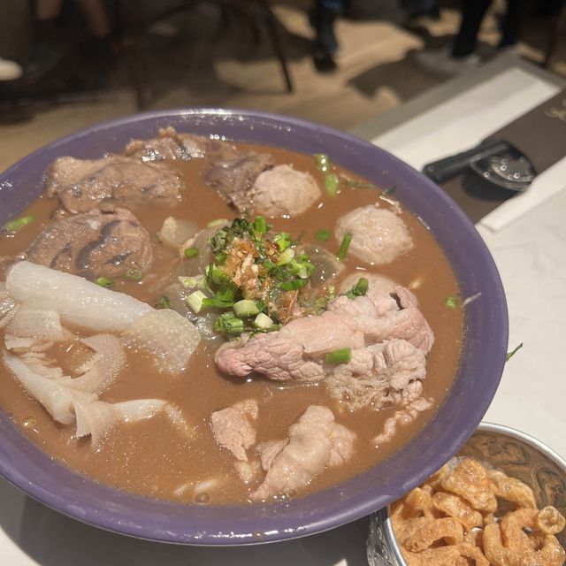 過江龍泰國菜🛺