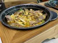 望住溜冰場美景食沖繩餐