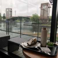 ☕️ 坐在最美的星巴克看富岩運河歷史 — 富岩運河環水公園