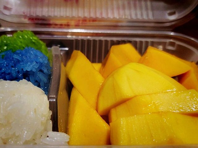 疫情後依然能享受到的美味芒果糯米飯 Mae Varee