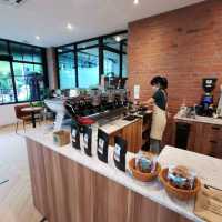 Assorted pies, drinks to enjoy@chill cafe 