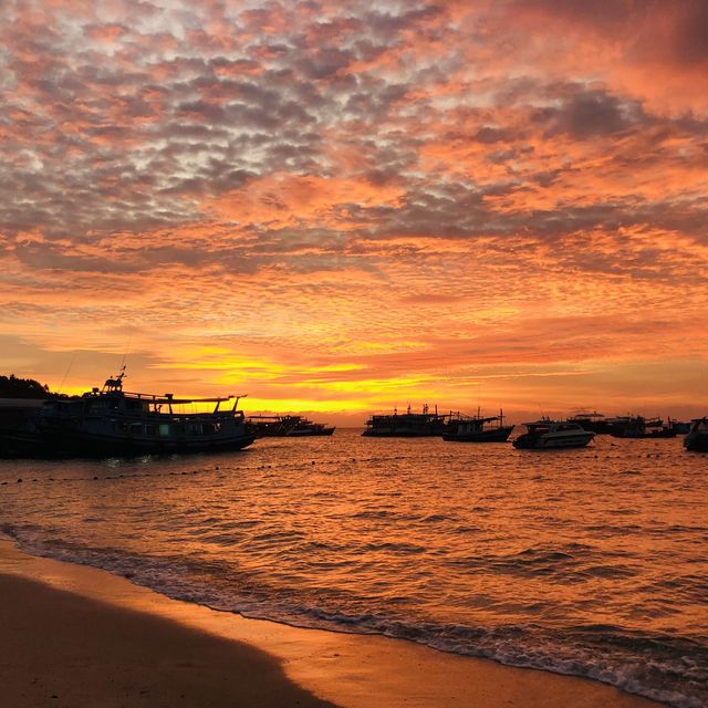 the most beautiful sunset in Koh tao 