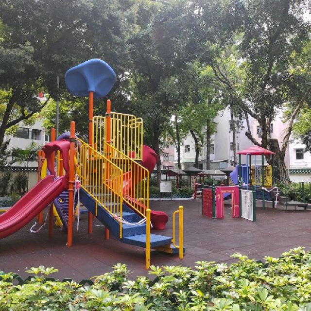 中式公園放電去