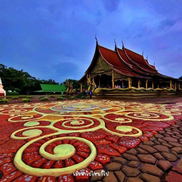 ทะเลหมอกในวัดเรืองแสง อุบลราชธานี