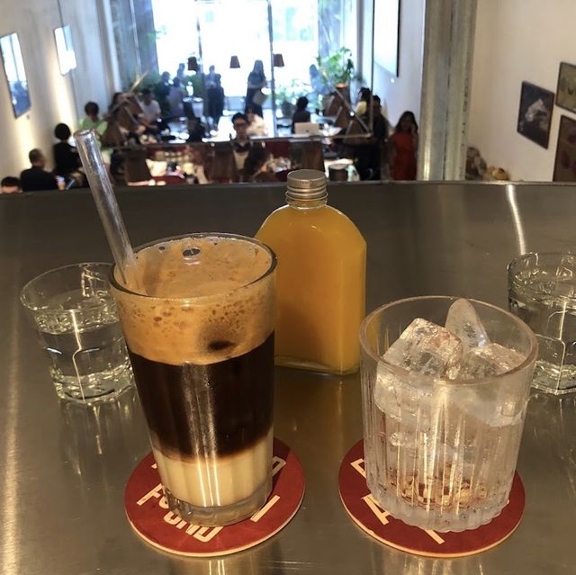 Cafe nestled in an old apartment building 