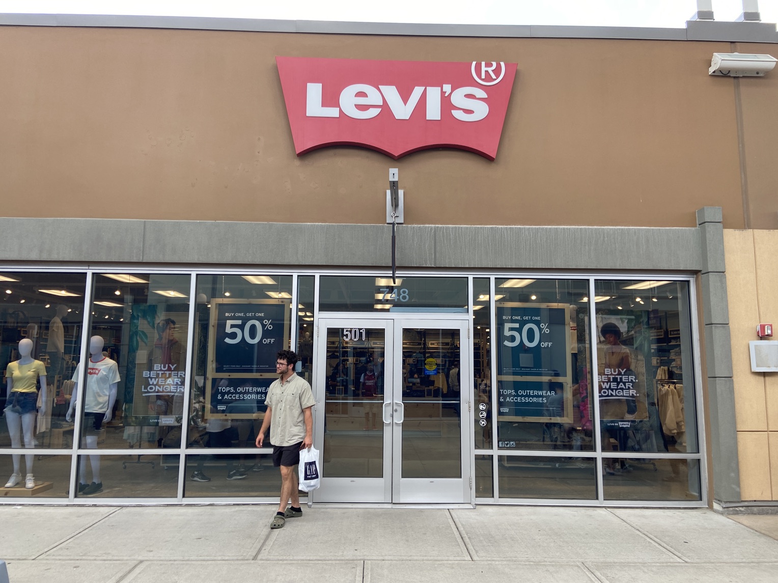 Descubrir 55+ imagen levi's outlet hagerstown Thptnganamst.edu.vn