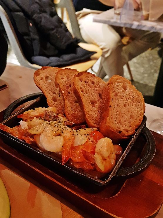 한남동 샤퀴테리아 와인바. 더 샤퀴테리아
