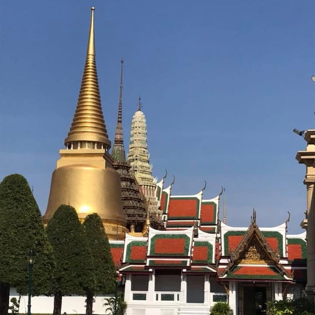 Largest Reclining Buddha Statue at Wat Pho