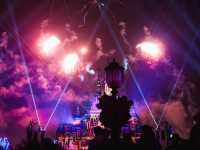 Fireworks at Shanghai Disneyland🏰🎊🎇