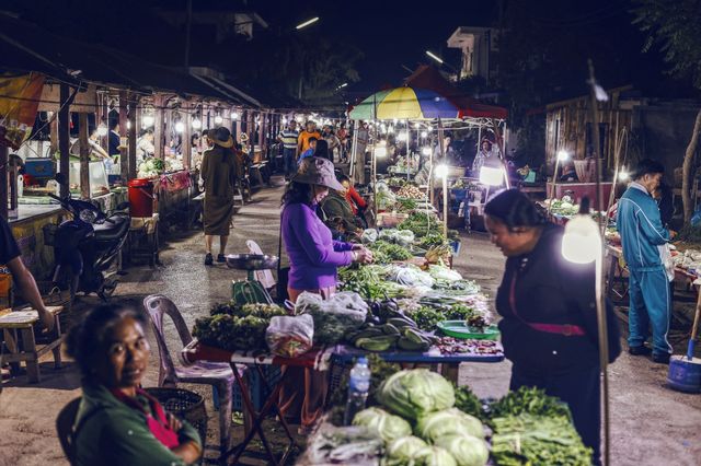 Night market culture is an indispensable part of every city.