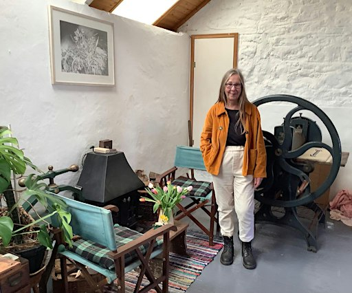 Botanical Drawing with Hilary Jean Gibson | National Trust - Trelissick Garden
