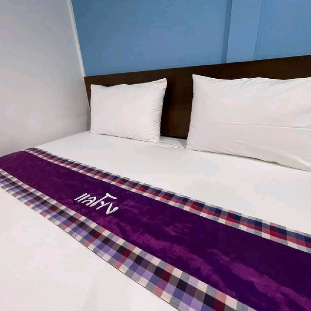 The Laekhong River Resort

