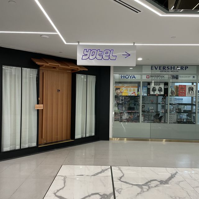 Robo-cation Yotel Singapore 