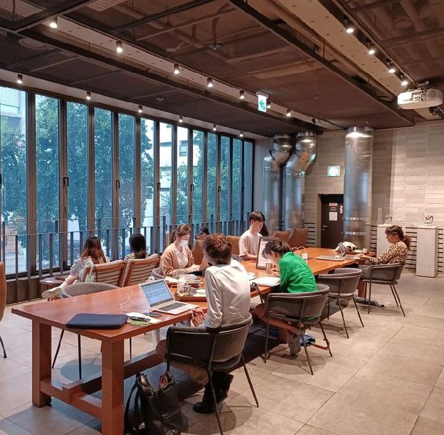 Trendy and comfortable coffeeshop