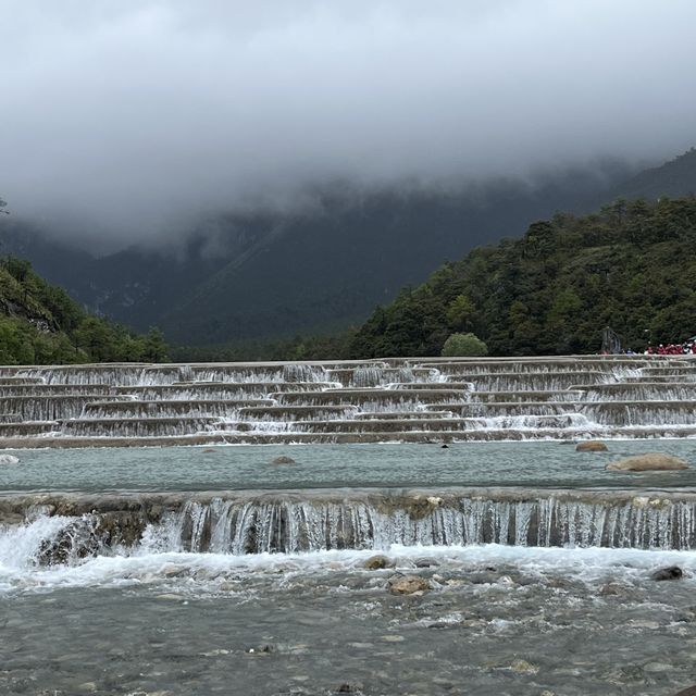Luscious Turquoise Lake in Lijiang 