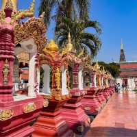 วัดพระธาตุหริภุญชัย ไหว้พระธาตุประจำปีเกิด ปีระกา