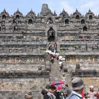 Candi Borobudur (Borobudur Temple)