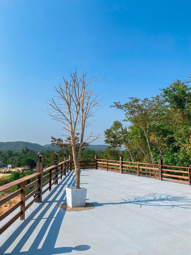 คาเฟ่วิวเขาแห่งแรกในชะอำ เปิดใหม่สดๆ ร้อนๆ 🏔🛖