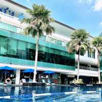 Infinity pool at Sentosa