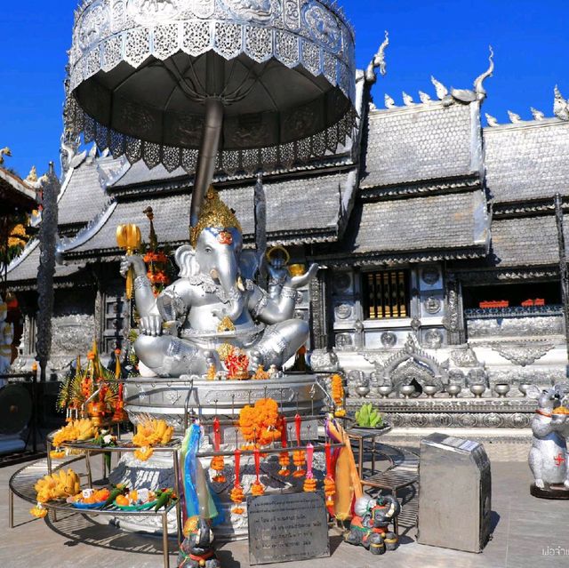 วัดศรีสุพรรณ เชียงใหม่ 
อุโบสถเงินแห่งแรกของ