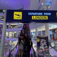 All world in one shopping mall - Terminal 21