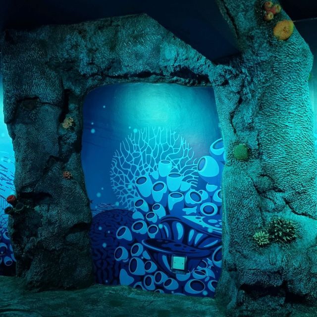 Find The Lego Figurines Located In Sealife