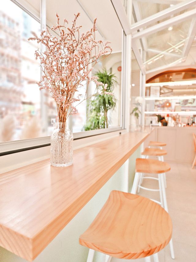 紅磡絕美奶油風打卡 Cafe  