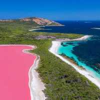 LAKE HILLIER, AUSTRALIA