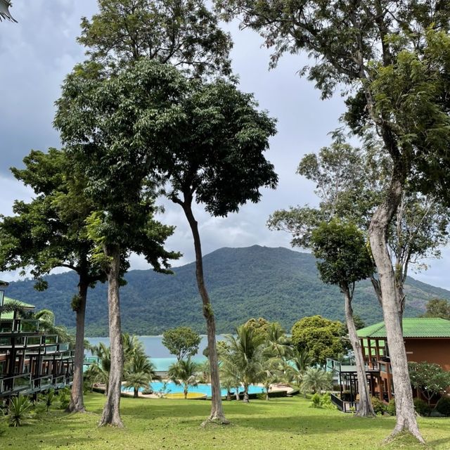 ที่พักติดทะเล “เมาน์เท็น รีสอรท”