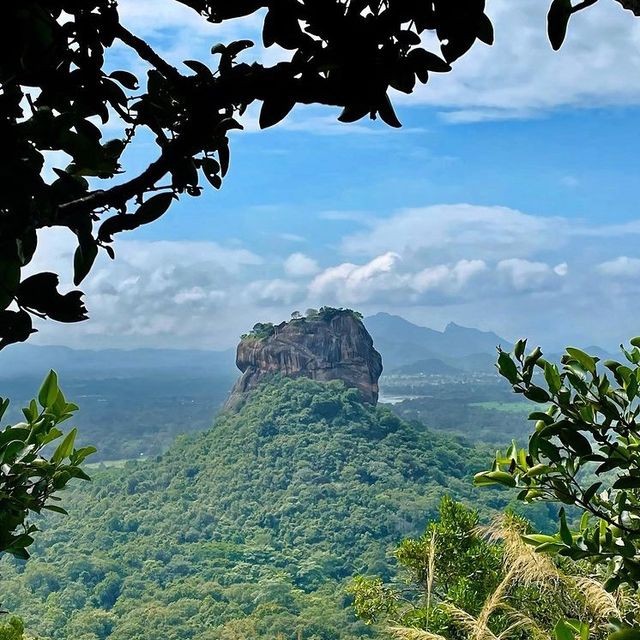 sigiriya the ancient rock fortress 