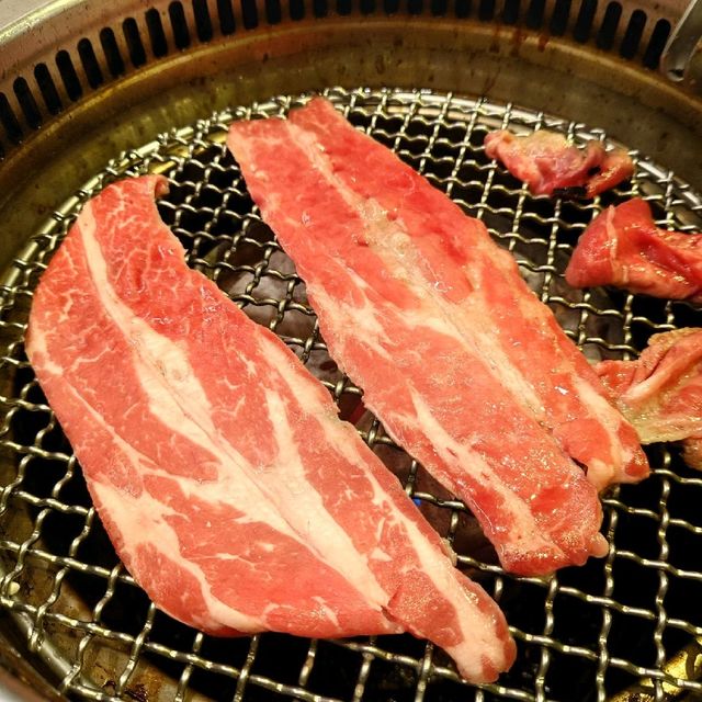 超夯の燒肉 中山店 頂級和牛燒肉吃到飽

