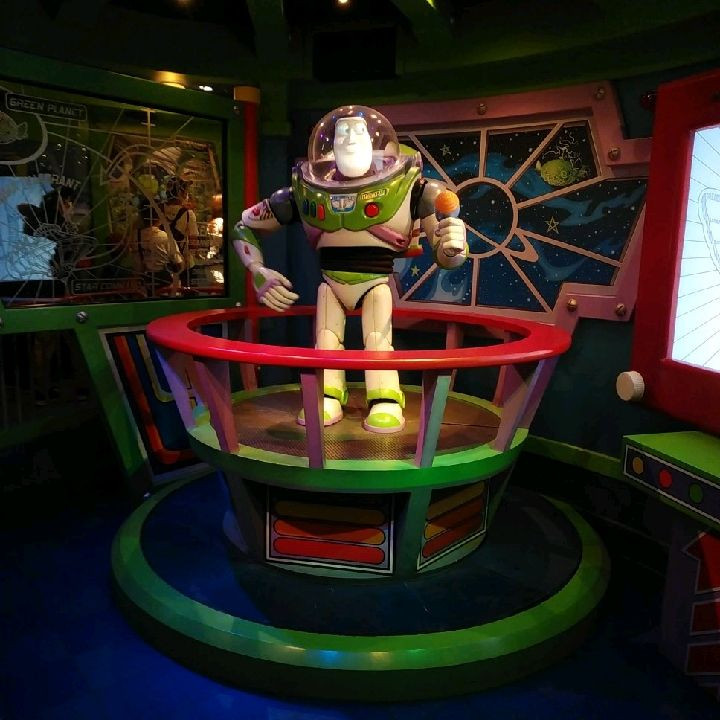 ディズニー バズライトイヤーアストロブラスター ファストパス 2019年3