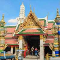 🙏ไหว้พระขอพรต้อนรับปีใหม่ วัดพระแก้ว🙏