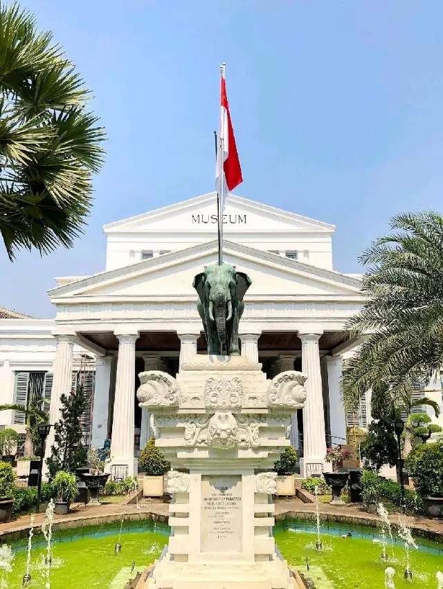 Visit the National Museum