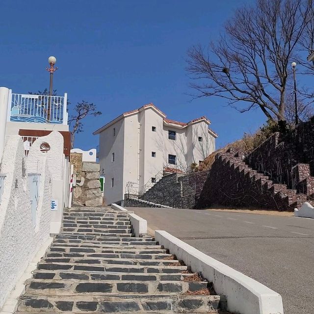 Cafe and Pension in Daebudo
