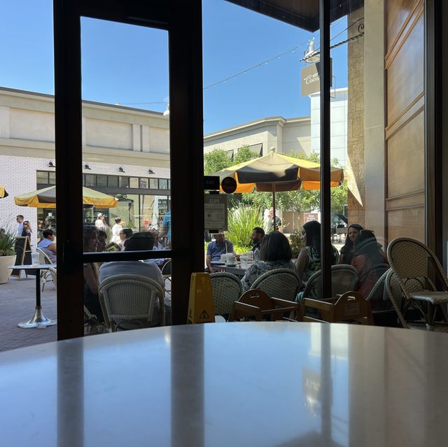 Tasty cafe with the best pineapple twist